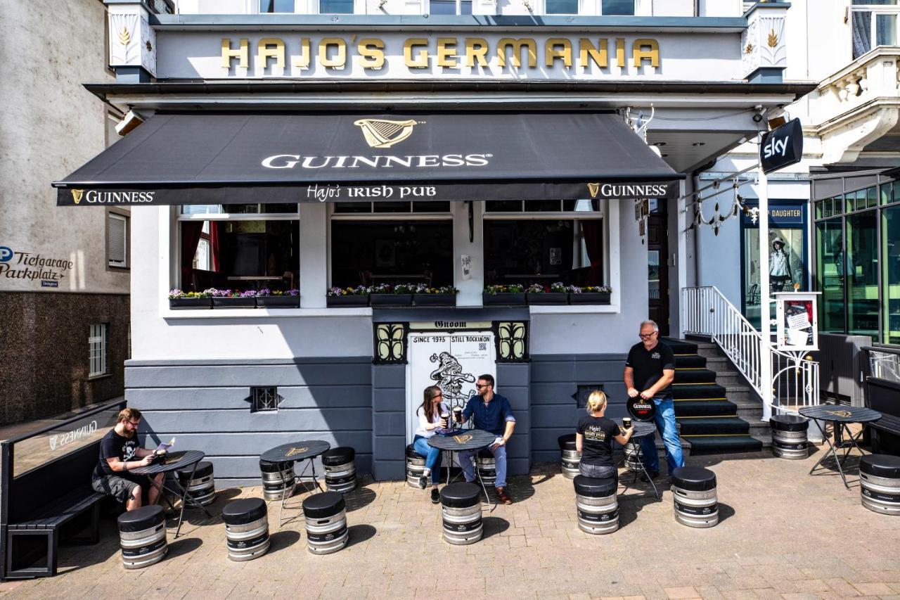 Hajo'S Germania Lodge & Irish Pub Рюдесхайм ам Рейн Екстериор снимка